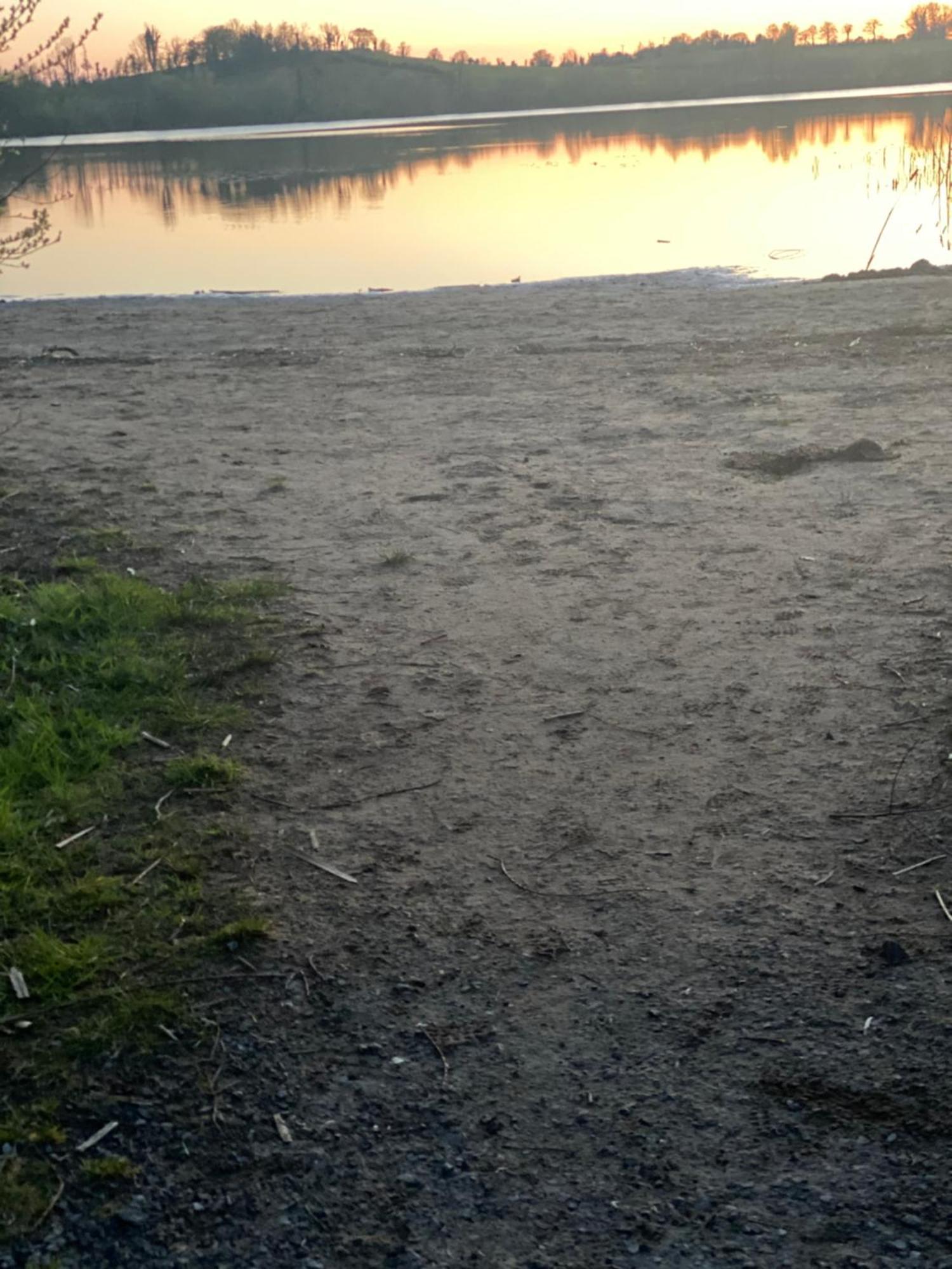 Corranny Killyfole Lakeside Lodges מראה חיצוני תמונה