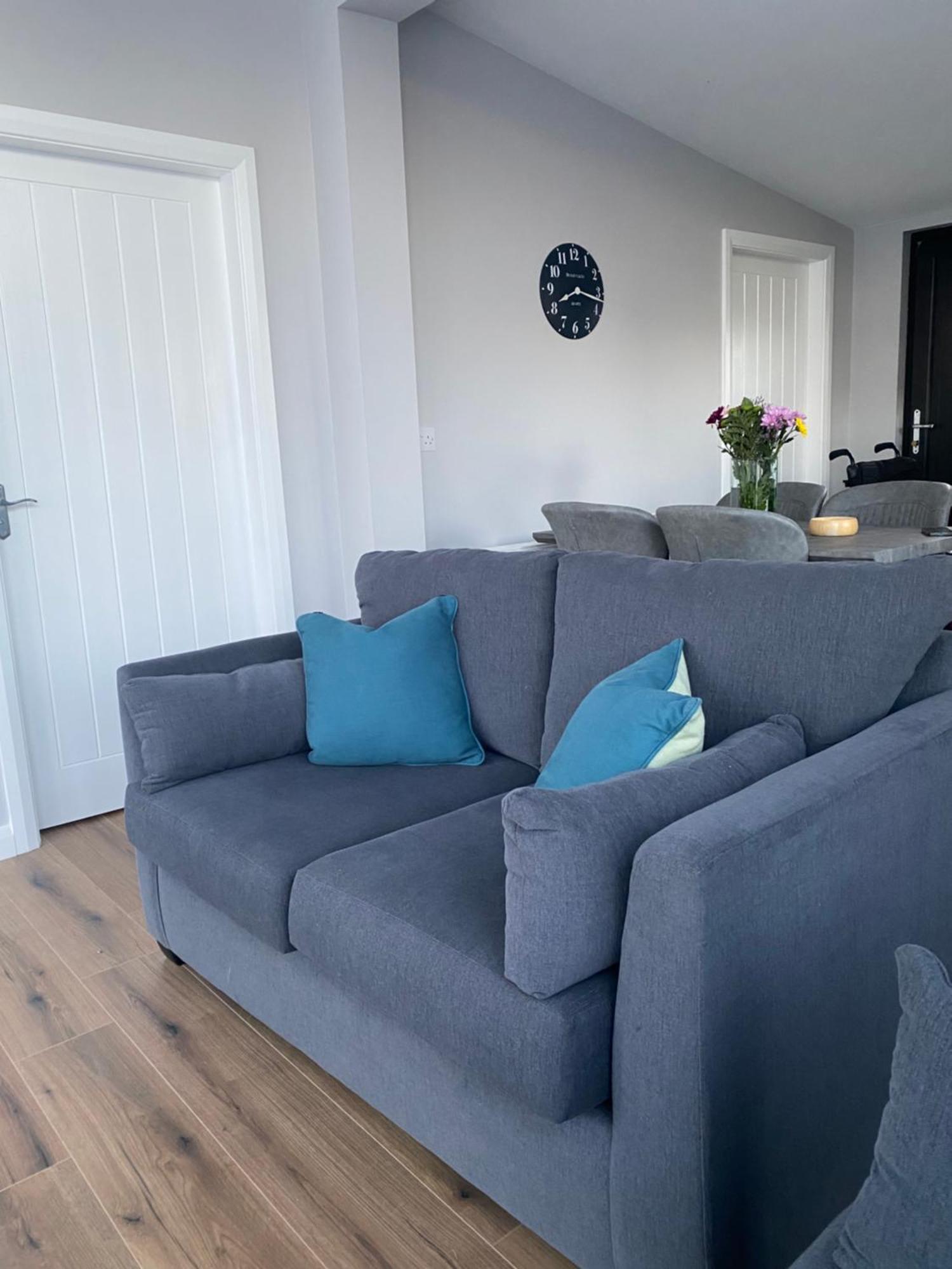 Corranny Killyfole Lakeside Lodges מראה חיצוני תמונה