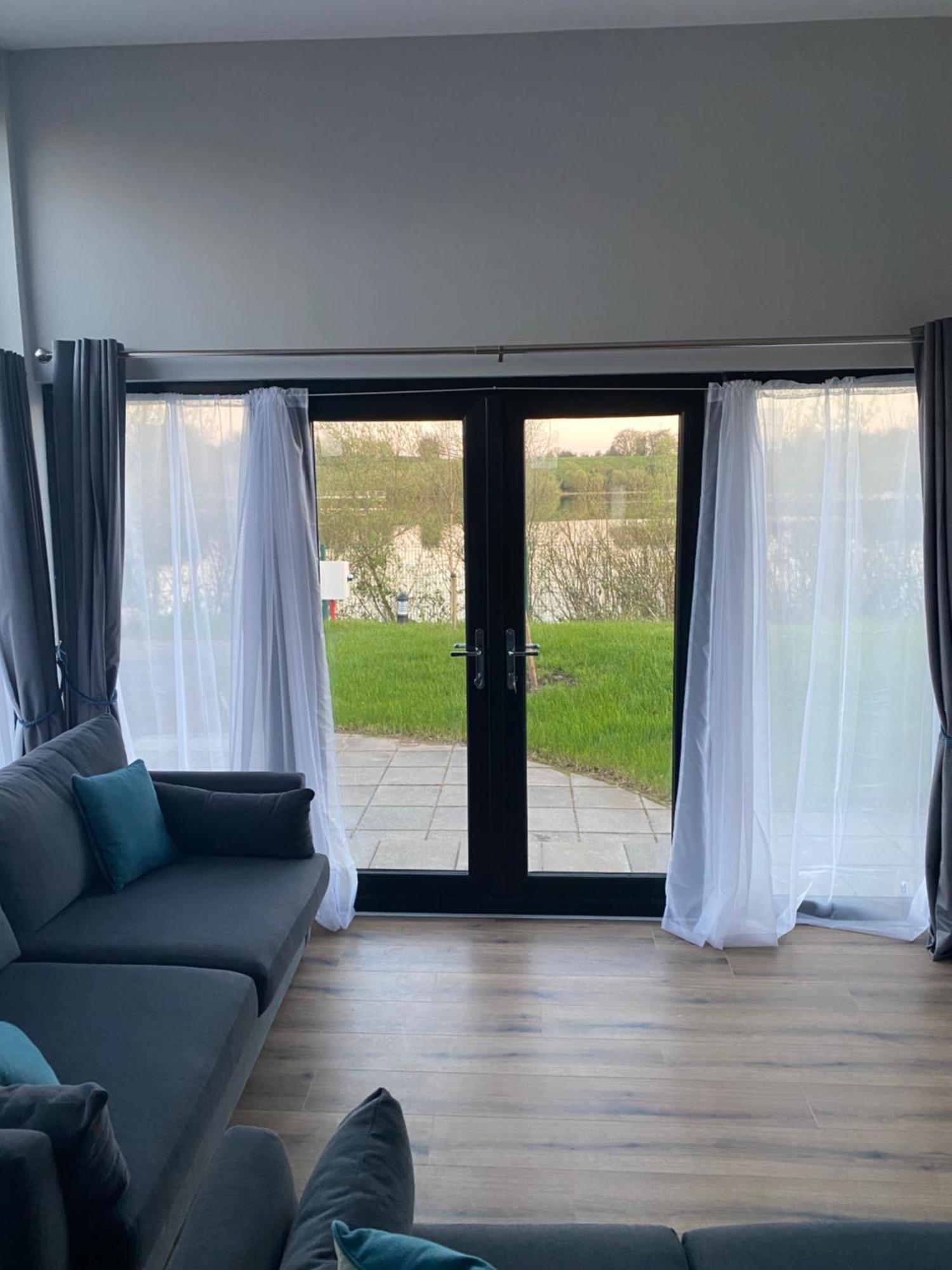 Corranny Killyfole Lakeside Lodges מראה חיצוני תמונה